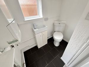 Cloakroom- click for photo gallery